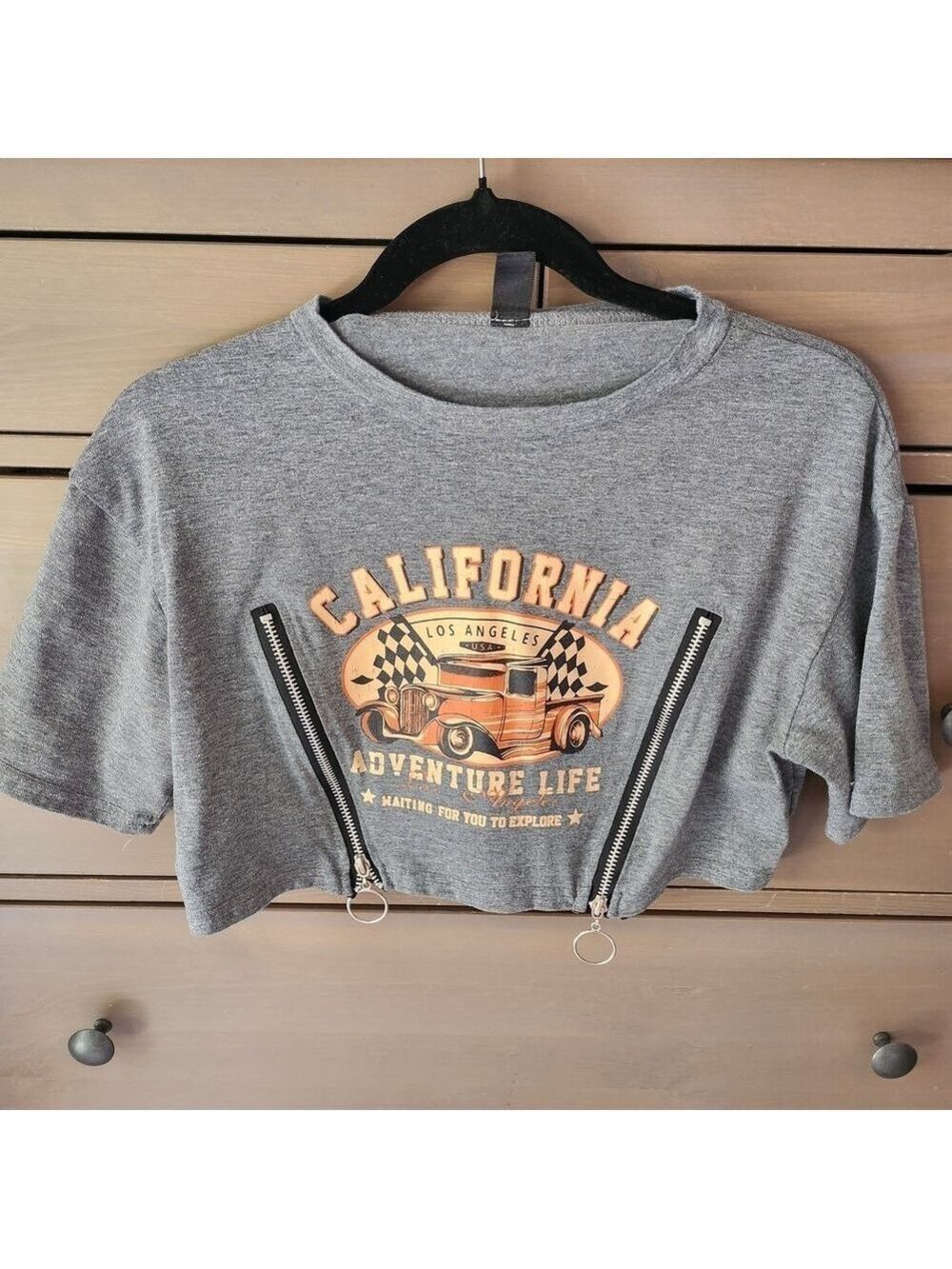 Gray California Adventure Crop Top With Zipper Details ,Size Small ,shein